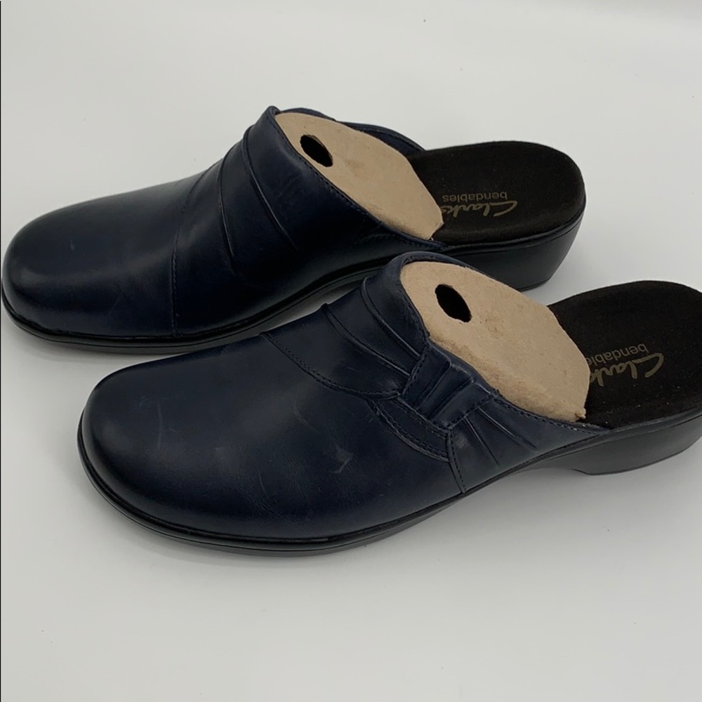 Clark’s bendable women’s 10 clogs mules blue